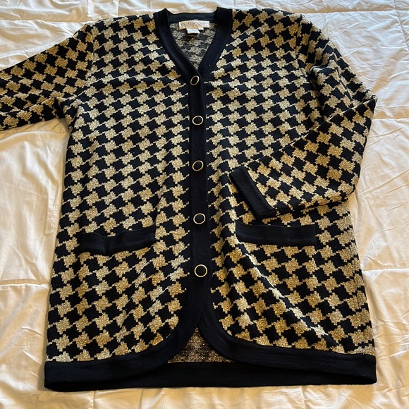 Outlander Sweater/Jacket Large - Picture 2 of 5